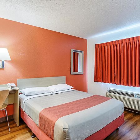 Park Inn By Radisson, Модесто Екстериор снимка