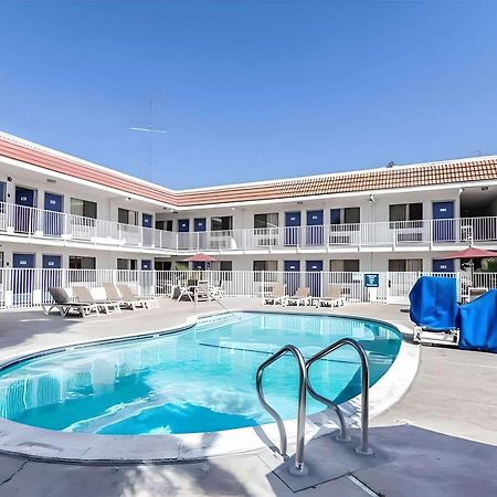 Park Inn By Radisson, Модесто Екстериор снимка