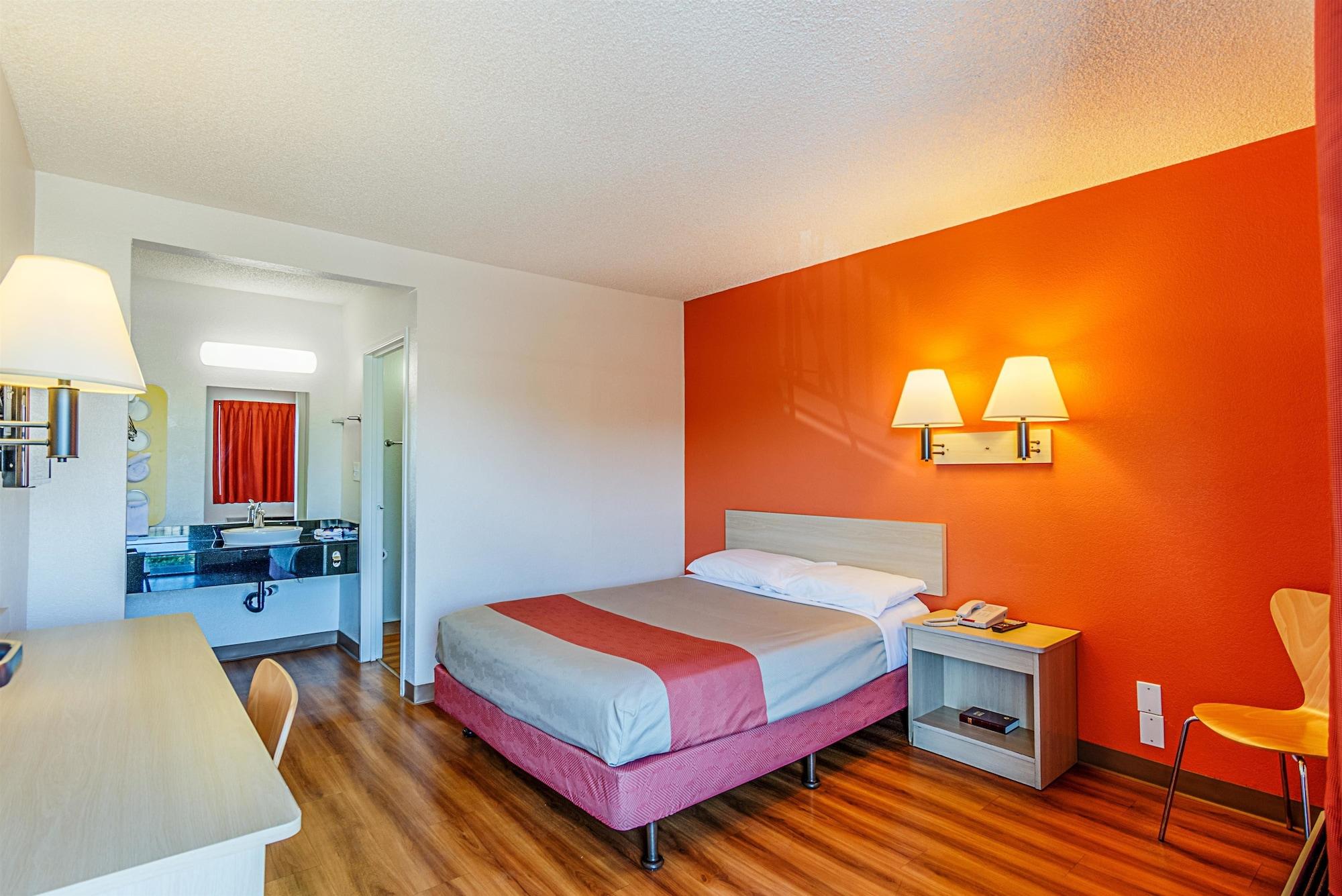 Park Inn By Radisson, Модесто Екстериор снимка