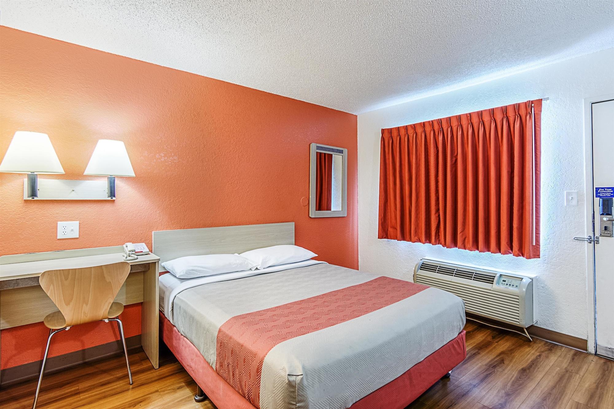 Park Inn By Radisson, Модесто Екстериор снимка