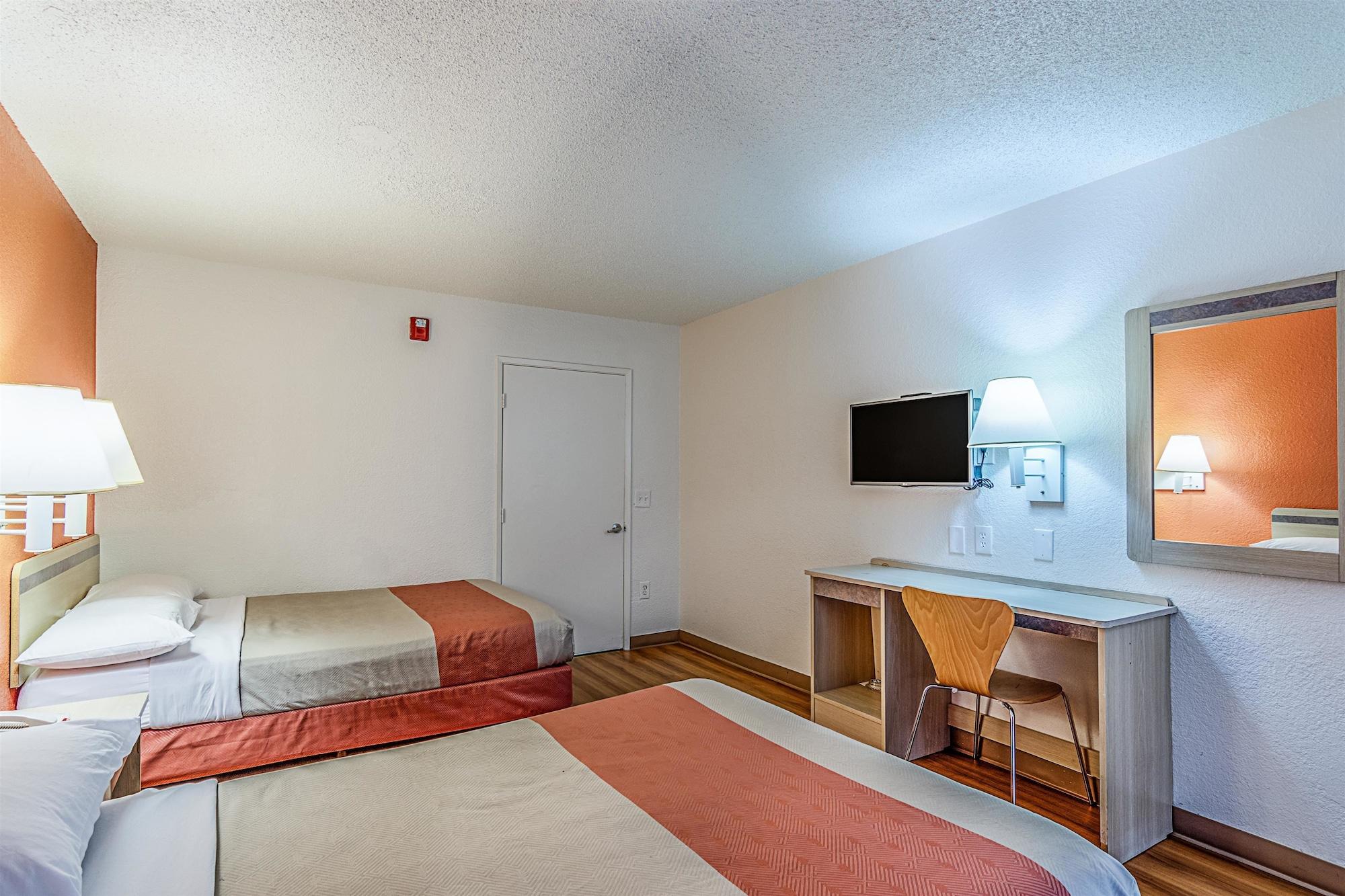 Park Inn By Radisson, Модесто Екстериор снимка