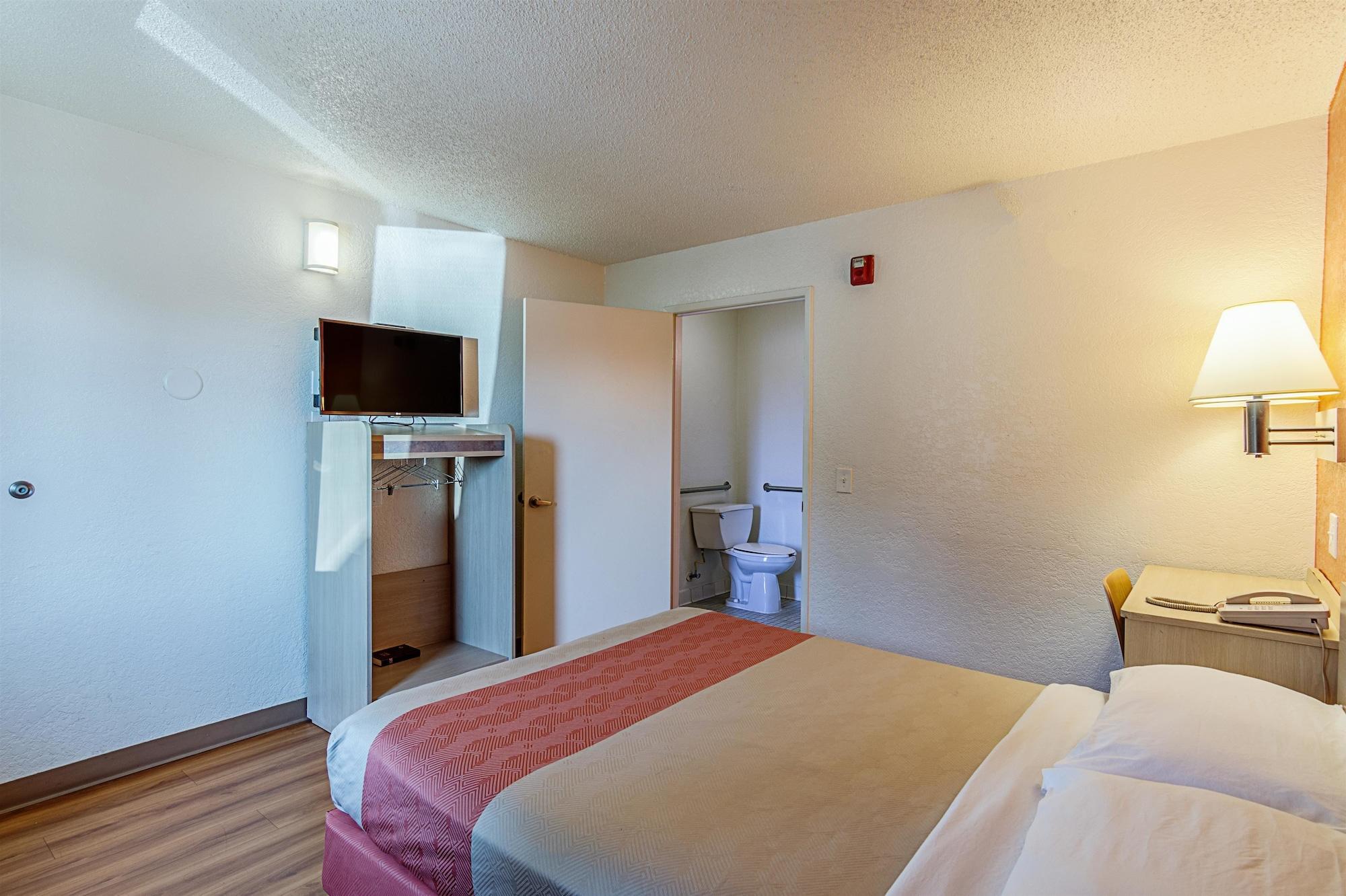Park Inn By Radisson, Модесто Екстериор снимка