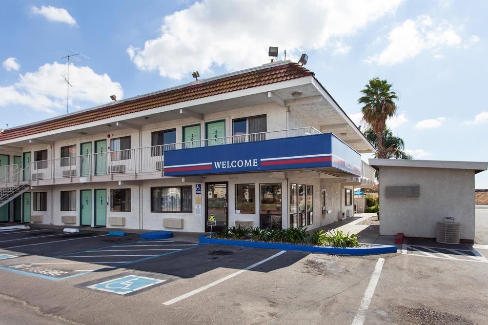 Park Inn By Radisson, Модесто Екстериор снимка